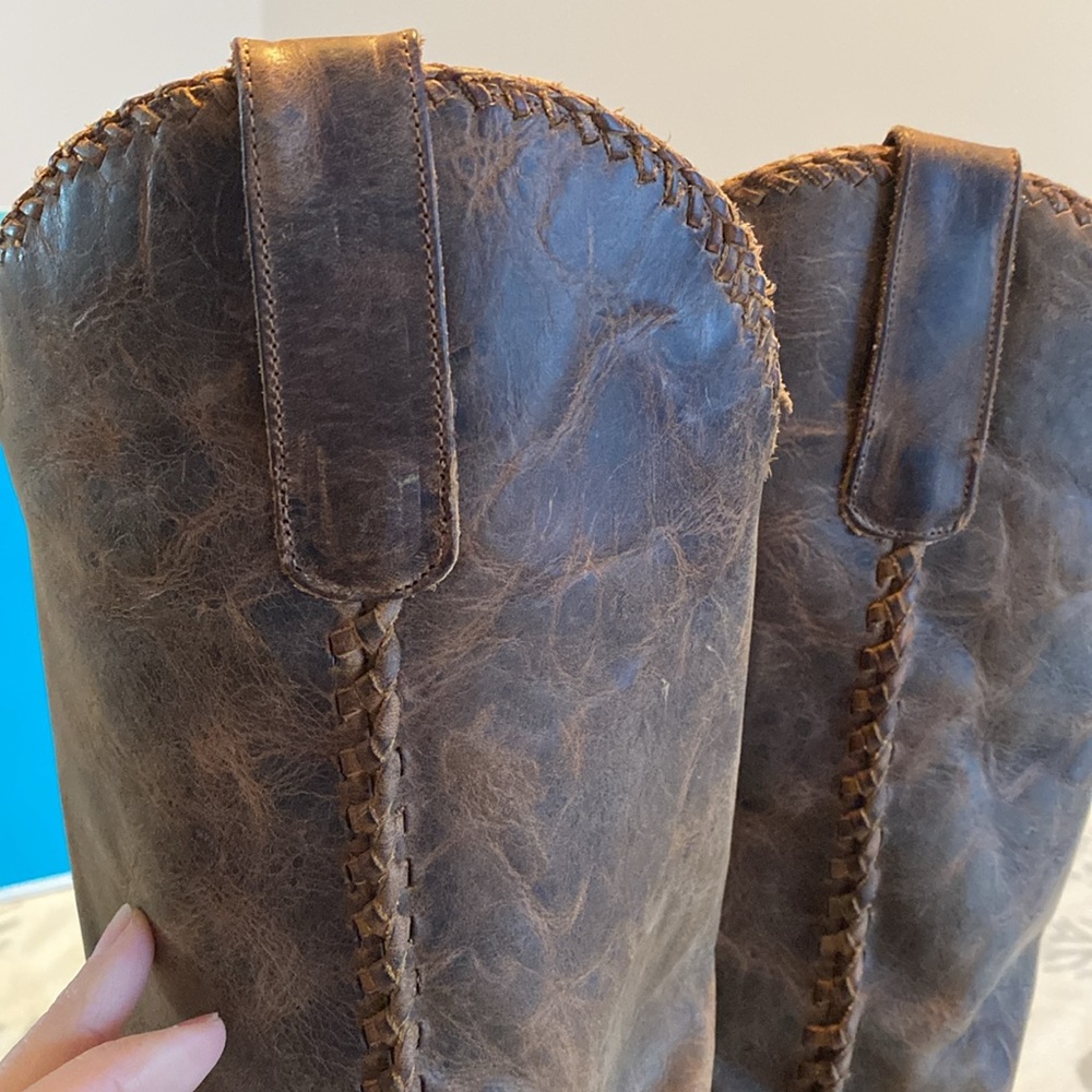Women's Brown Leather Western Boots - Picture 11 of 15
